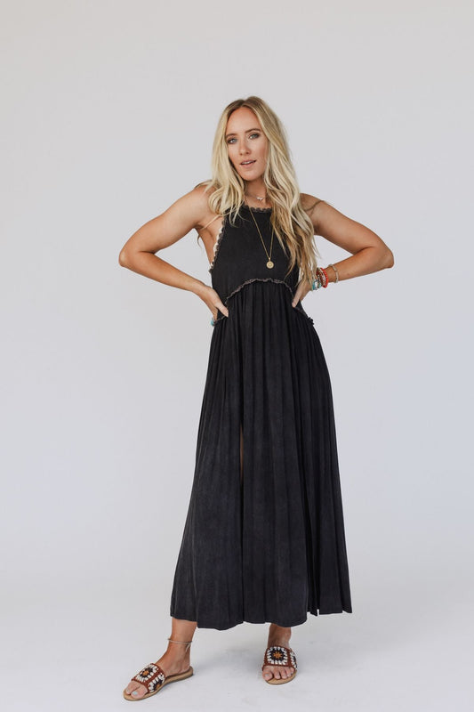 Daisy Chain Maxi Dress - Black - Pre Order